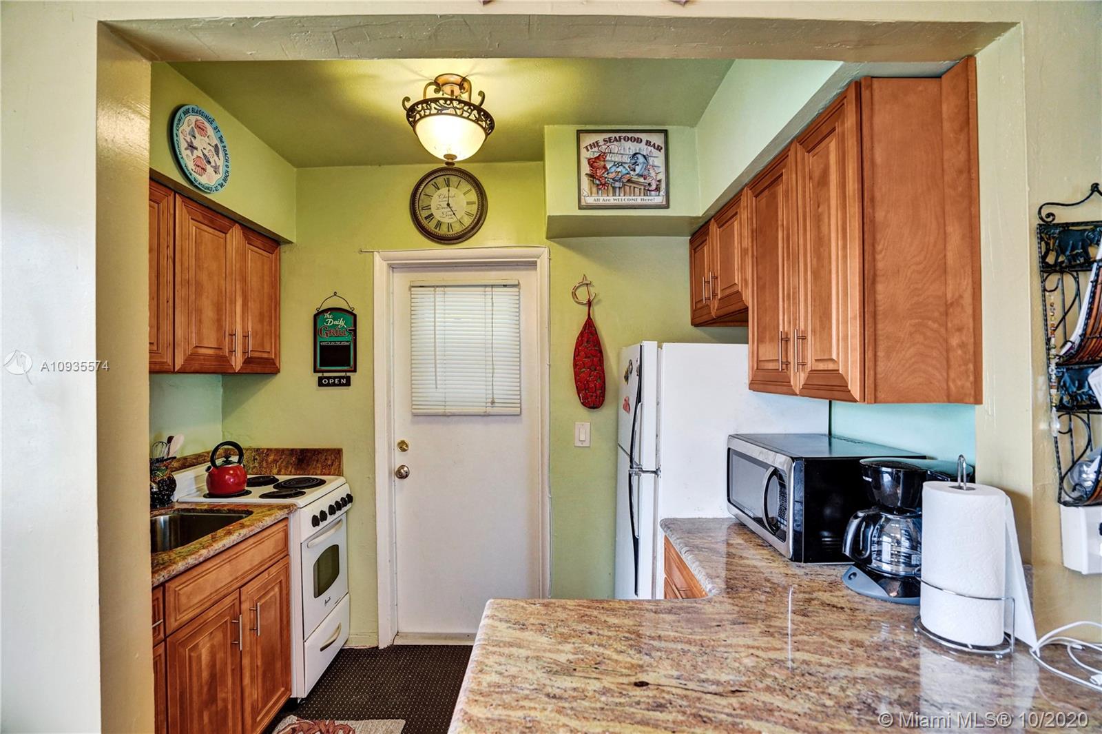 See details / 0 sq. ft. $ 2020-10-04 0 Photo