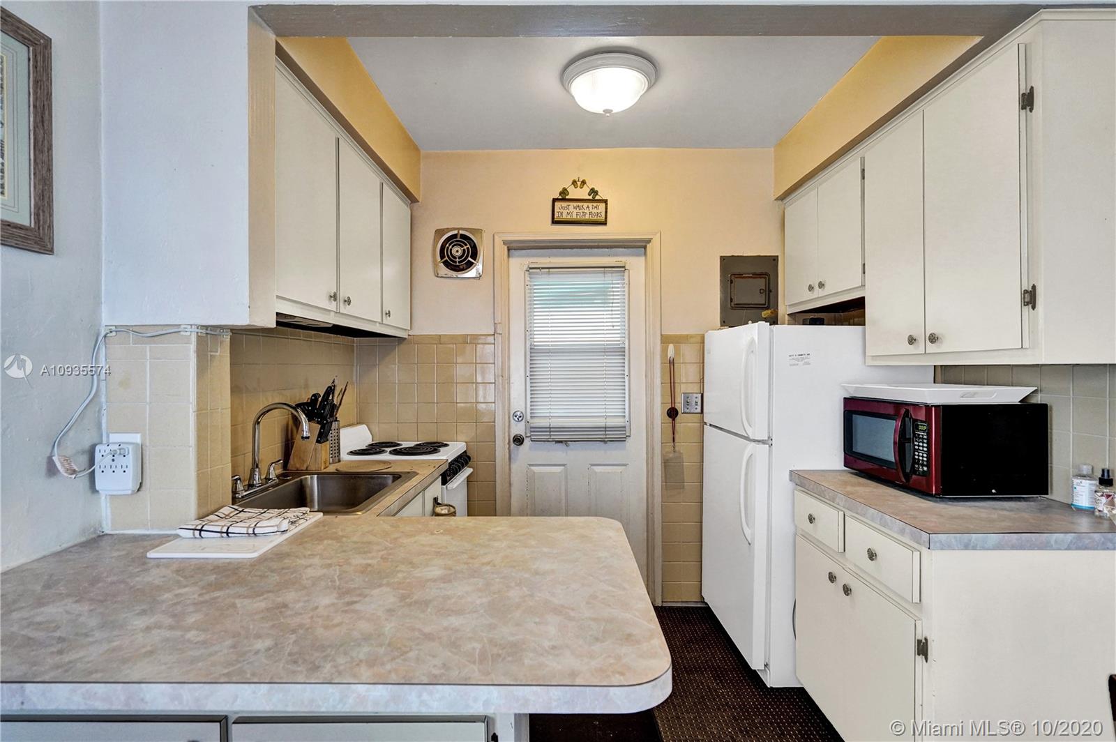 See details / 0 sq. ft. $ 2020-10-04 0 Photo