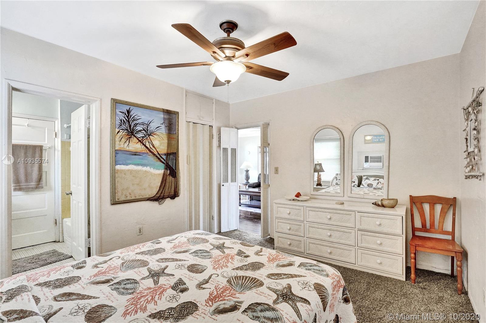See details / 0 sq. ft. $ 2020-10-04 0 Photo