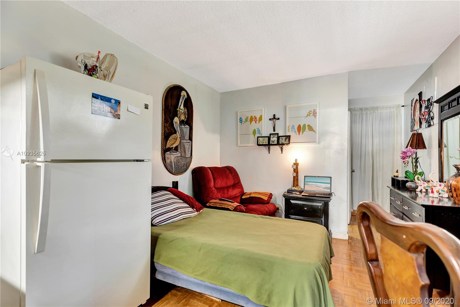 See details / 0 sq. ft. $ 2020-10-01 0 Photo