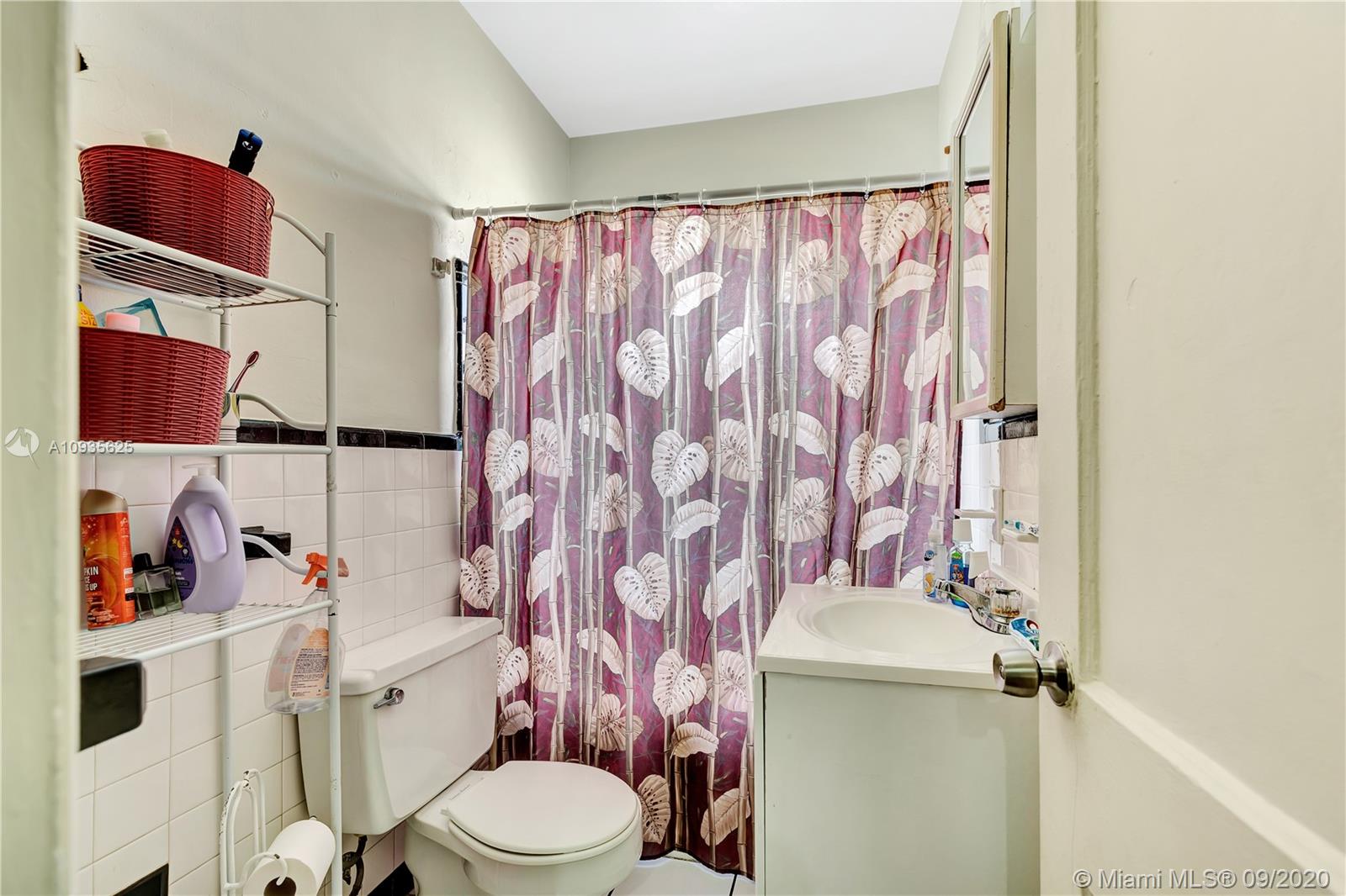 See details / 0 sq. ft. $ 2020-10-01 0 Photo