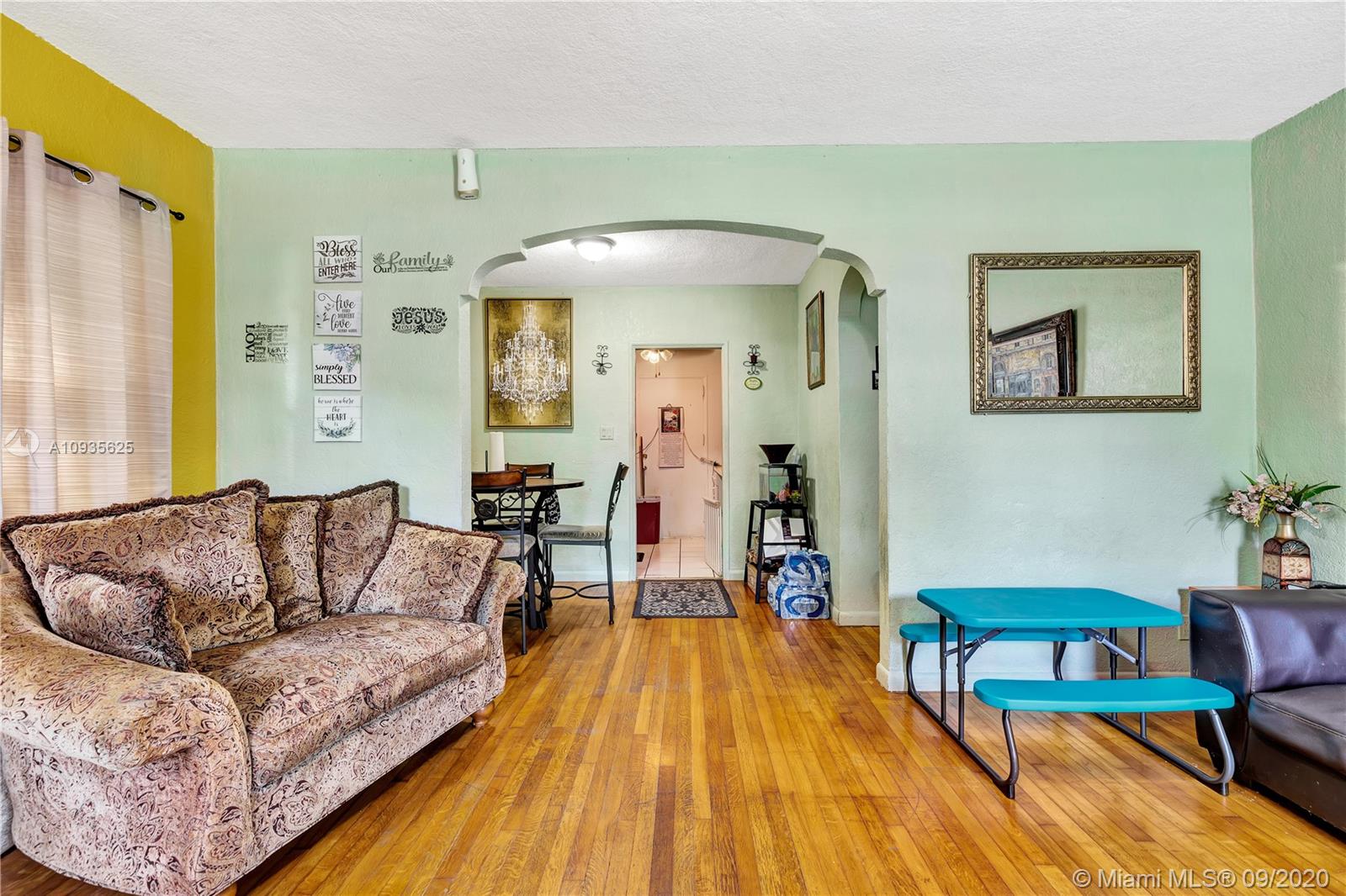 See details / 0 sq. ft. $ 2020-10-01 0 Photo