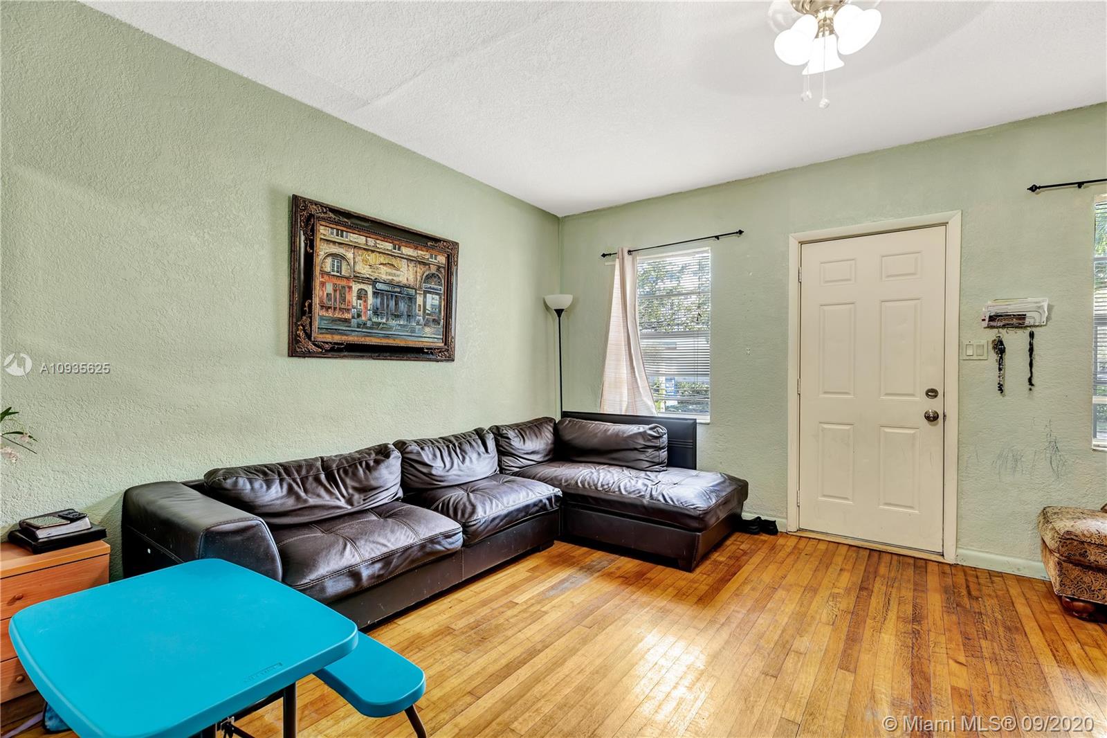 See details / 0 sq. ft. $ 2020-10-01 0 Photo