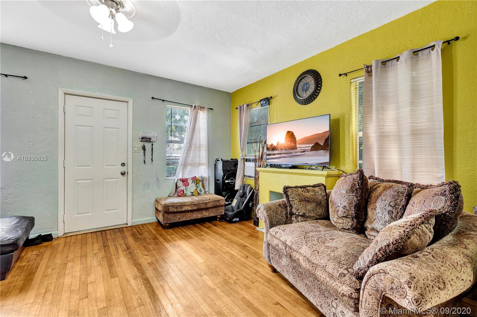 See details / 0 sq. ft. $ 2020-10-01 0 Photo