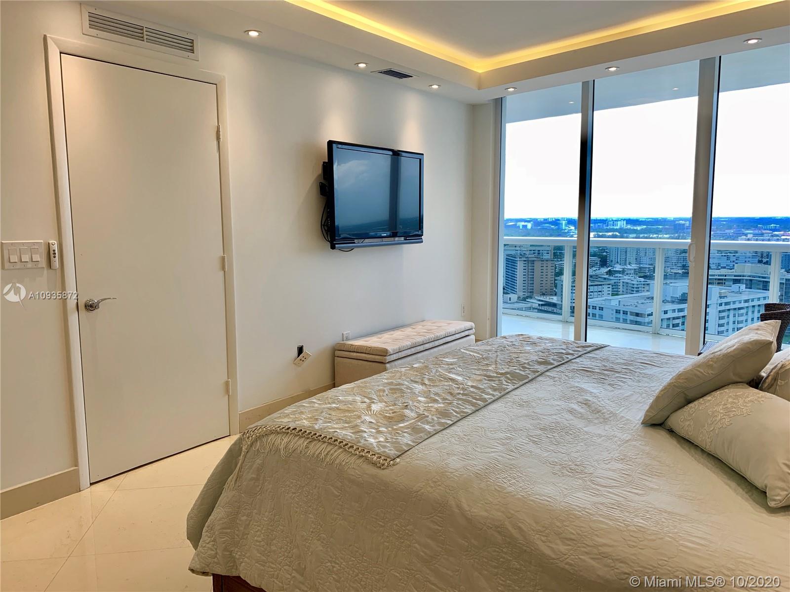 Ver detalles 2809 2 / 1 1086 sq. ft. $ 2020-10-01 0 foto