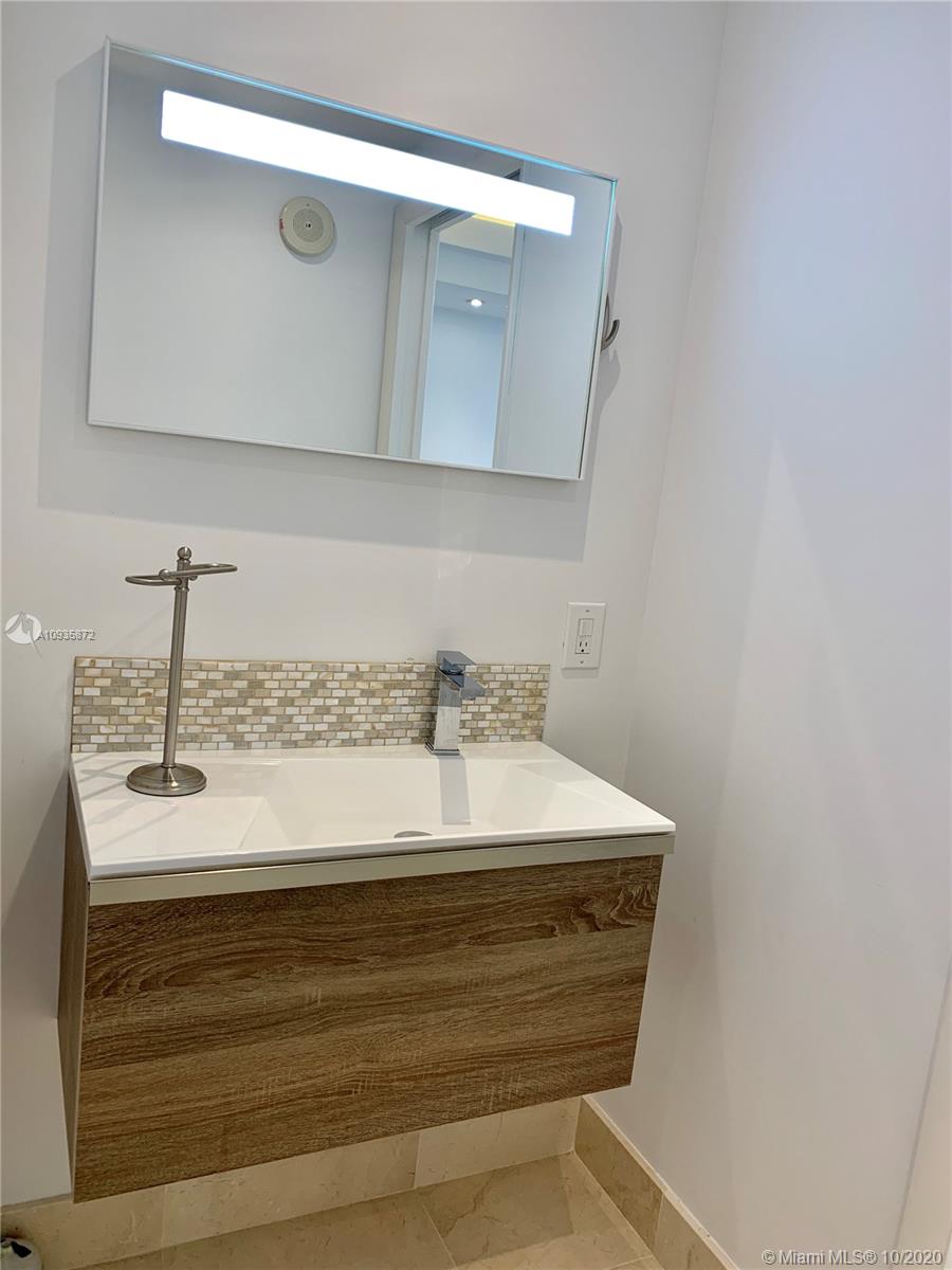 Ver detalles 2809 2 / 1 1086 sq. ft. $ 2020-10-01 0 foto