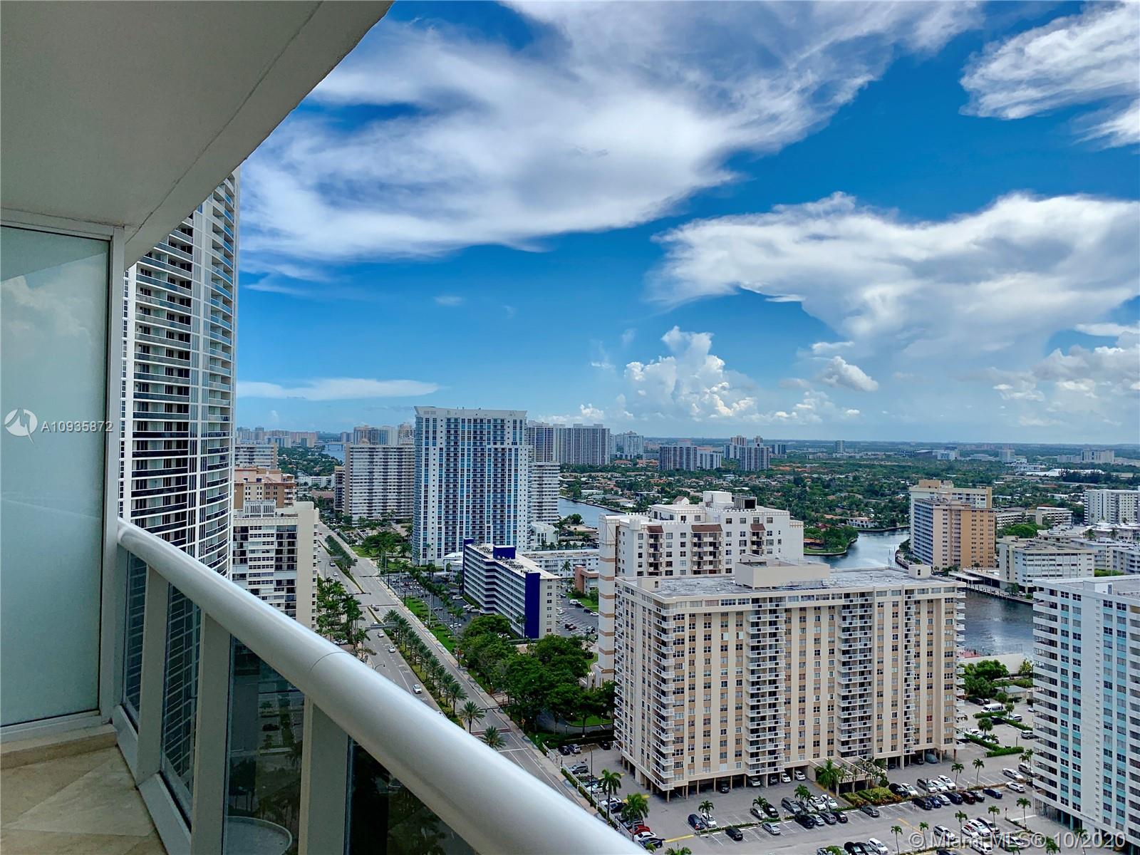 Ver detalles 2809 2 / 1 1086 sq. ft. $ 2020-10-01 0 foto