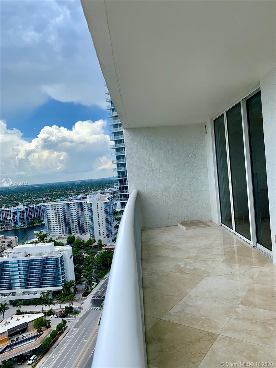 Ver detalles 2809 2 / 1 1086 sq. ft. $ 2020-10-01 0 foto