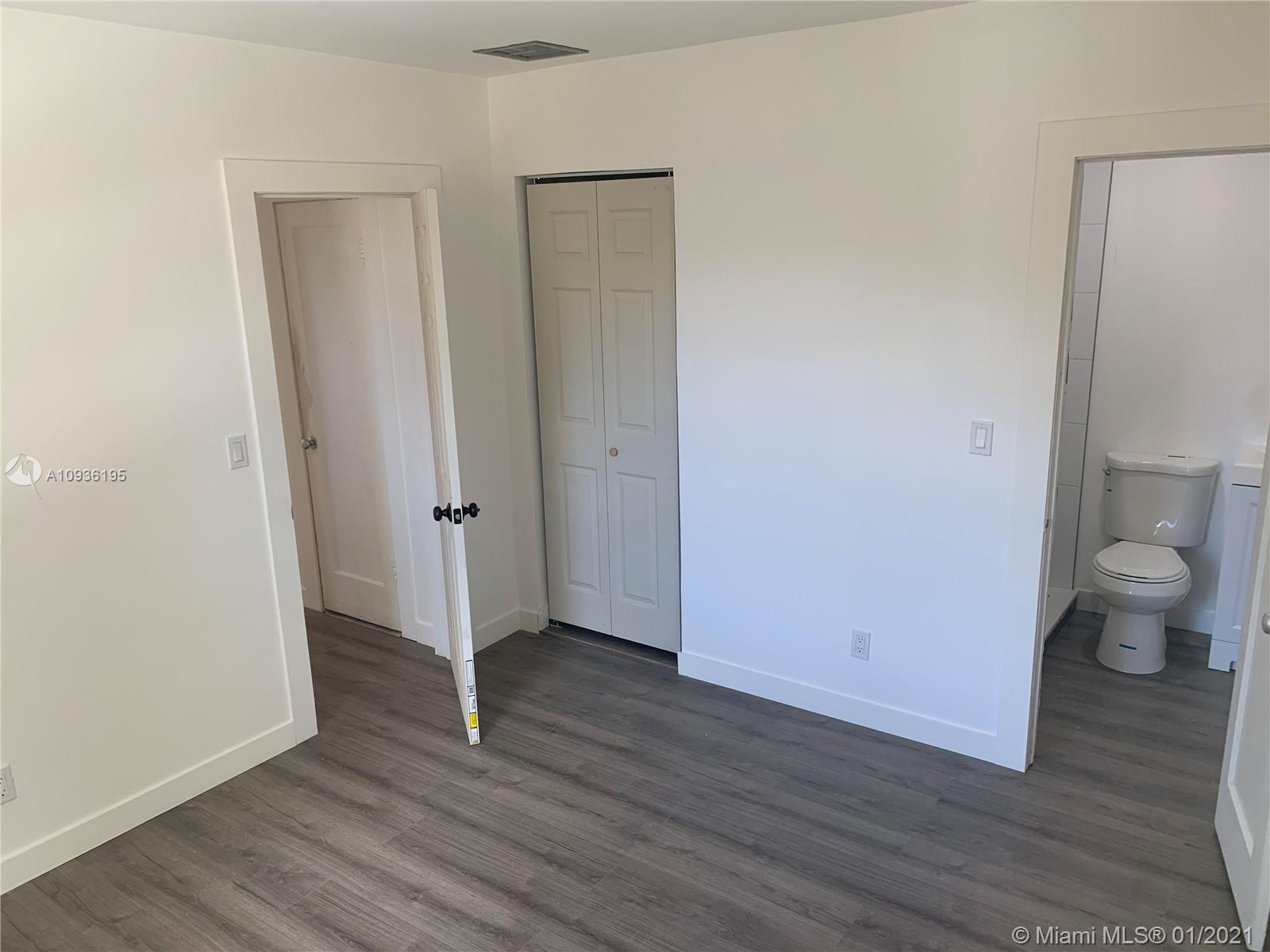 See details / 2094 sq. ft. $ 2020-10-01 0 Photo