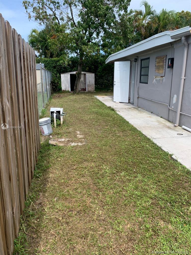 See details / 2094 sq. ft. $ 2020-10-01 0 Photo