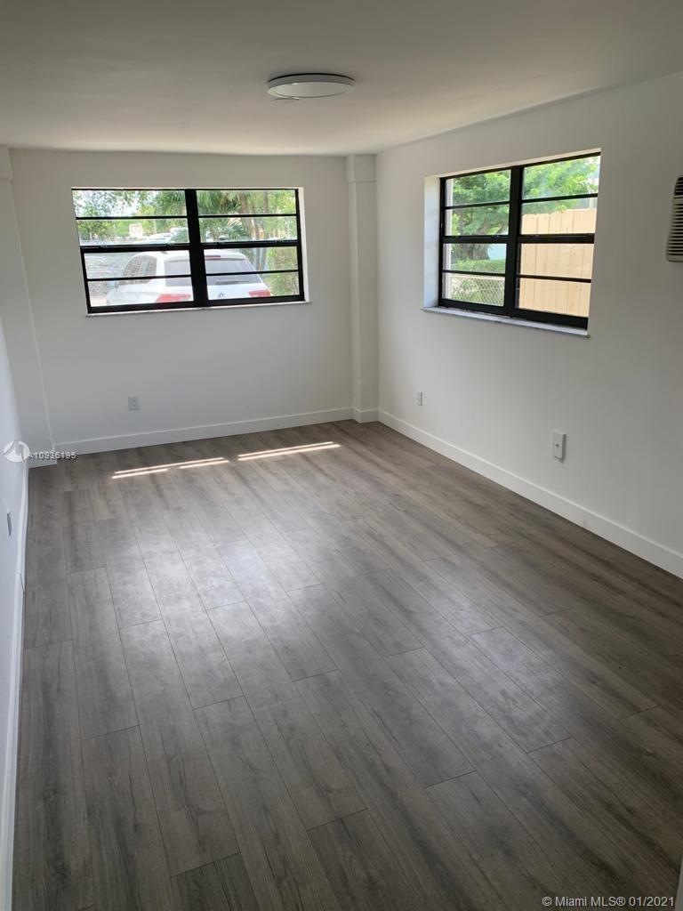 See details / 2094 sq. ft. $ 2020-10-01 0 Photo