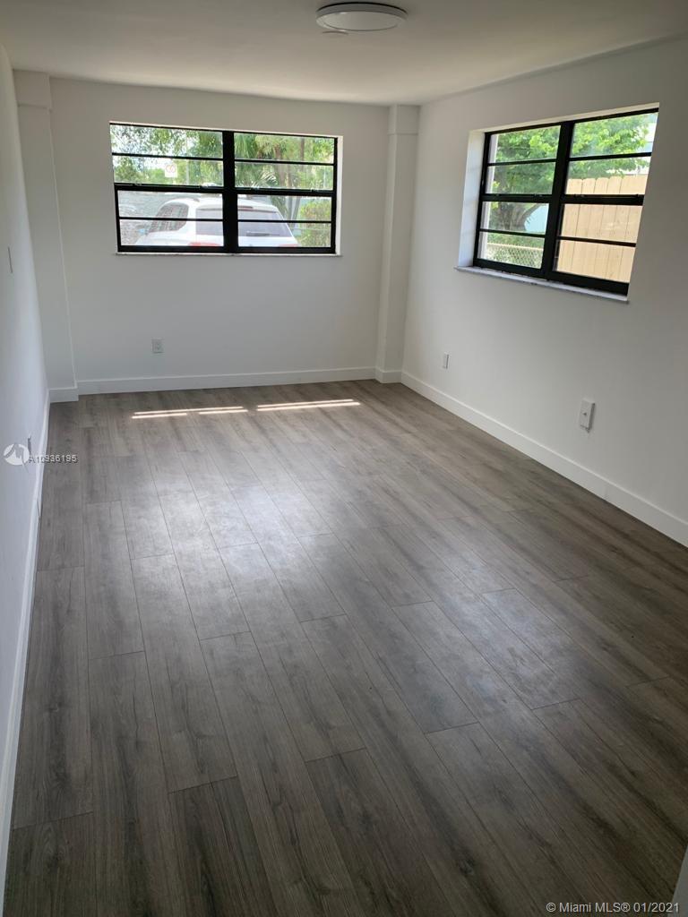 See details / 2094 sq. ft. $ 2020-10-01 0 Photo