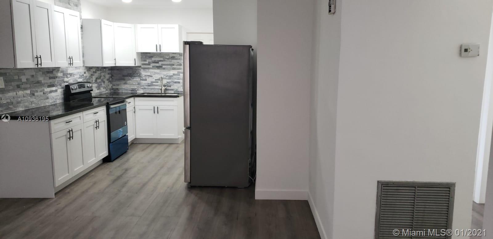 See details / 2094 sq. ft. $ 2020-10-01 0 Photo