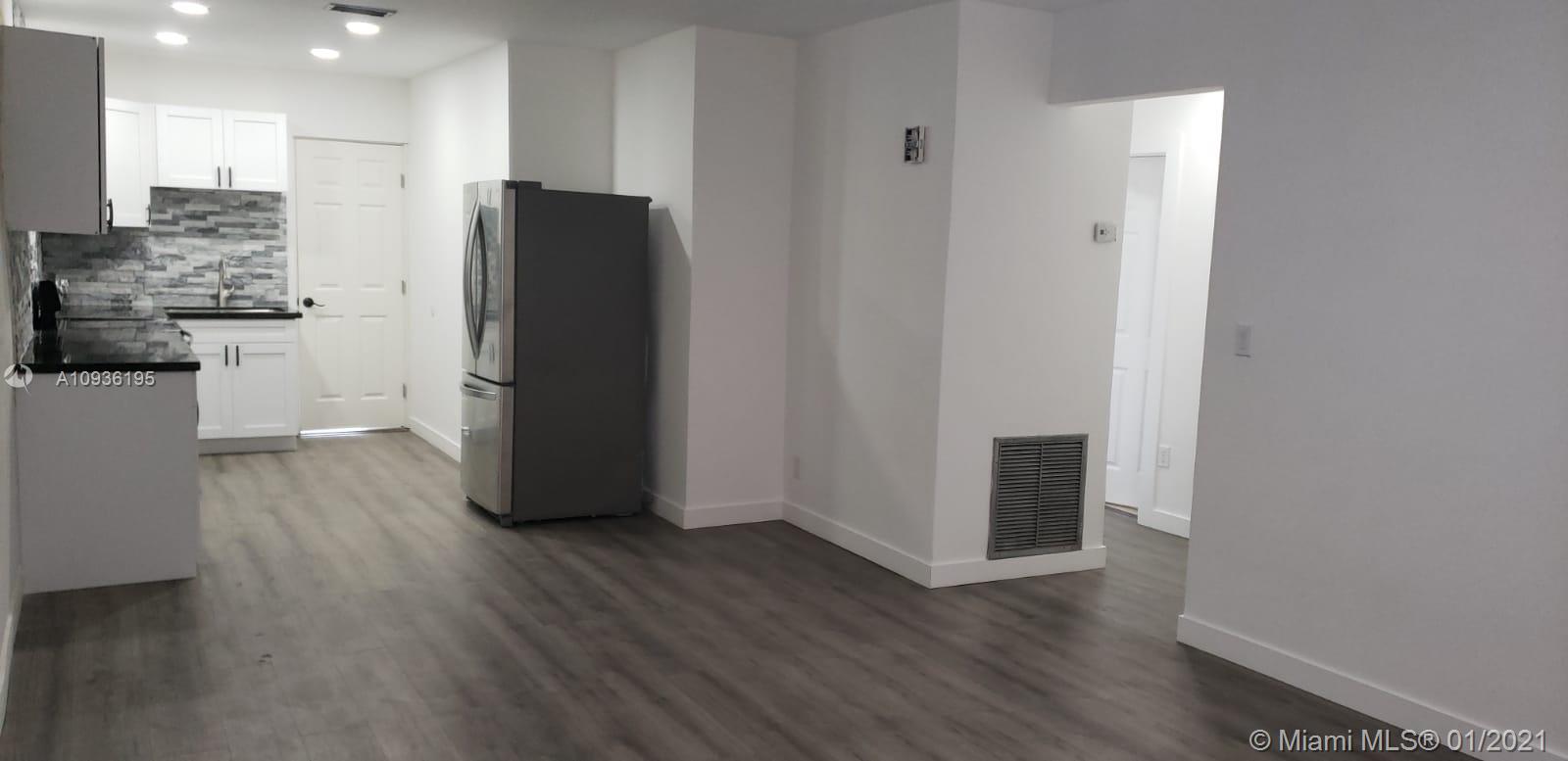 See details / 2094 sq. ft. $ 2020-10-01 0 Photo