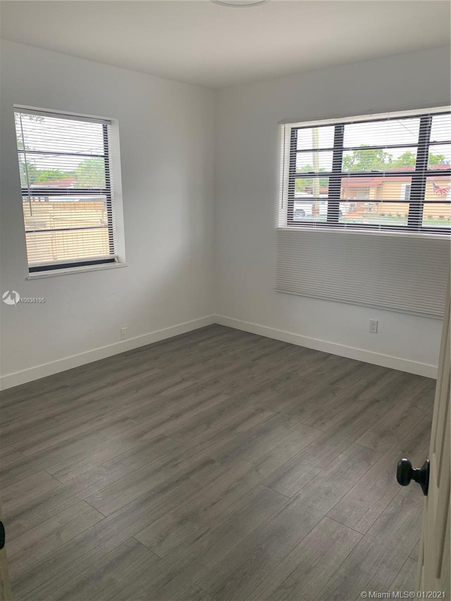 See details / 2094 sq. ft. $ 2020-10-01 0 Photo
