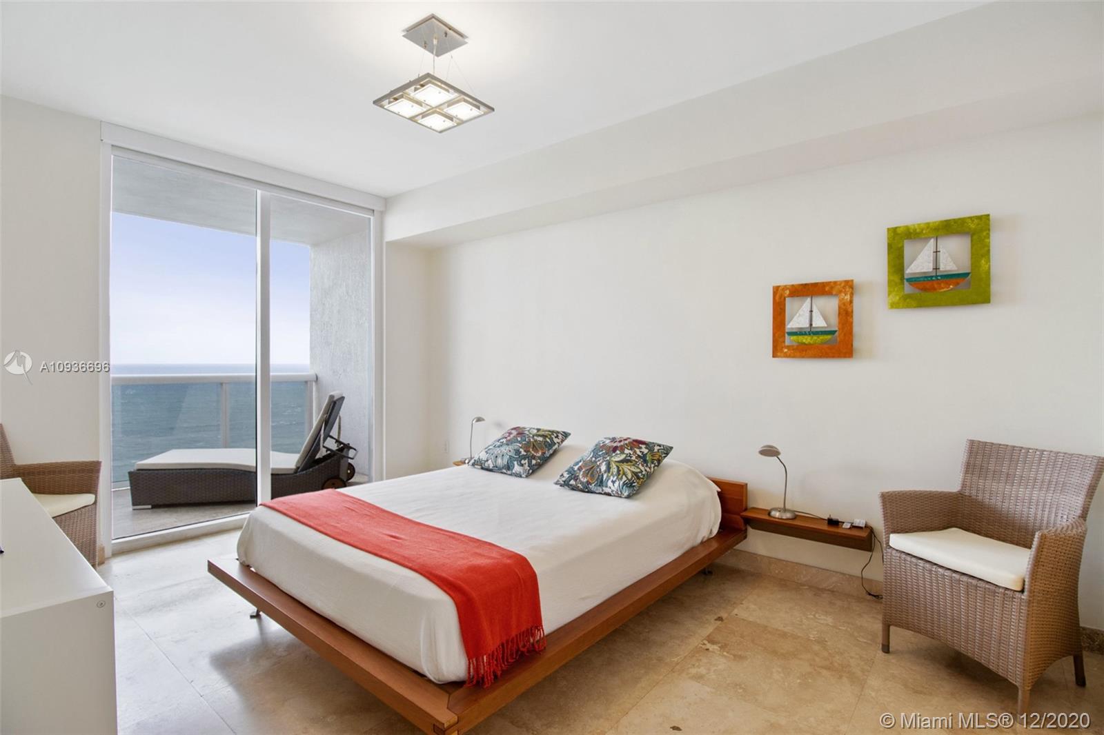 Ver detalles 2402 3 / 3 1841 sq. ft. $ 2020-10-02 0 foto