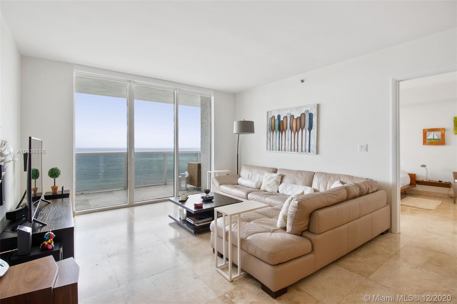 Ver detalles 2402 3 / 3 1841 sq. ft. $ 2020-10-02 0 foto