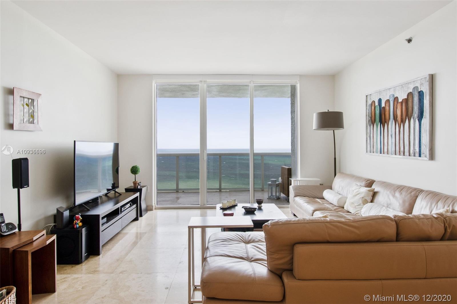 Ver detalles 2402 3 / 3 1841 sq. ft. $ 2020-10-02 0 foto