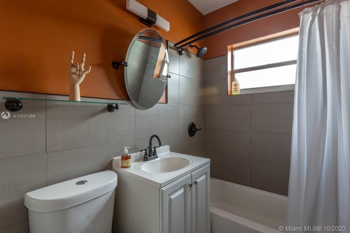 See details / 2245 sq. ft. $ 2020-10-05 0 Photo