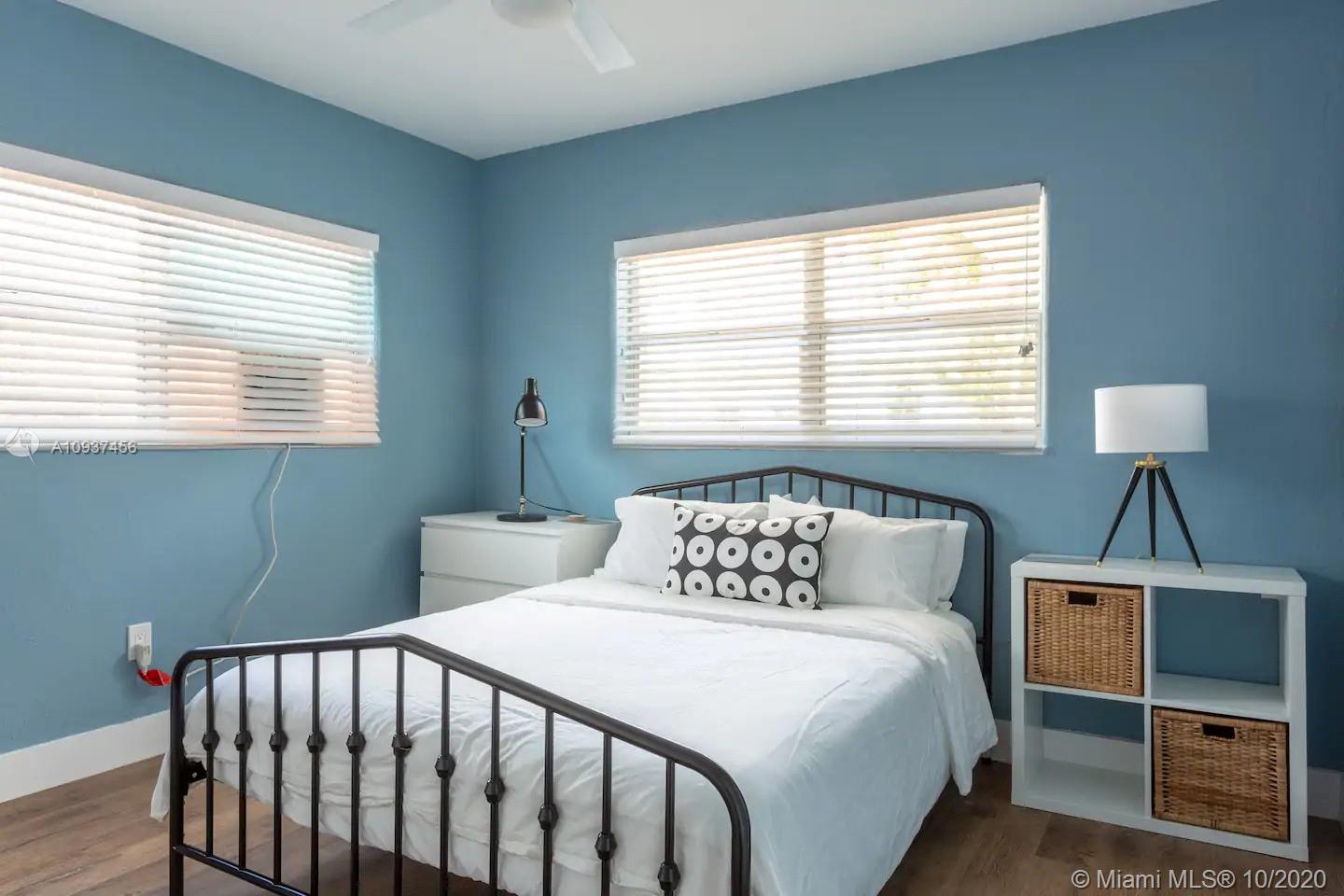 See details / 2245 sq. ft. $ 2020-10-05 0 Photo