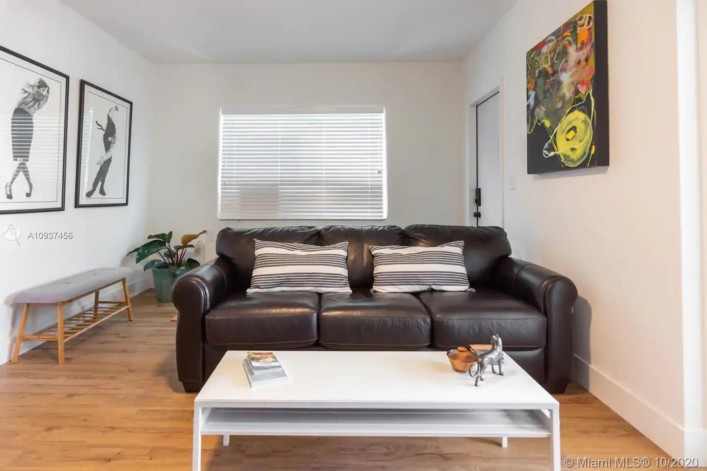 See details / 2245 sq. ft. $ 2020-10-05 0 Photo