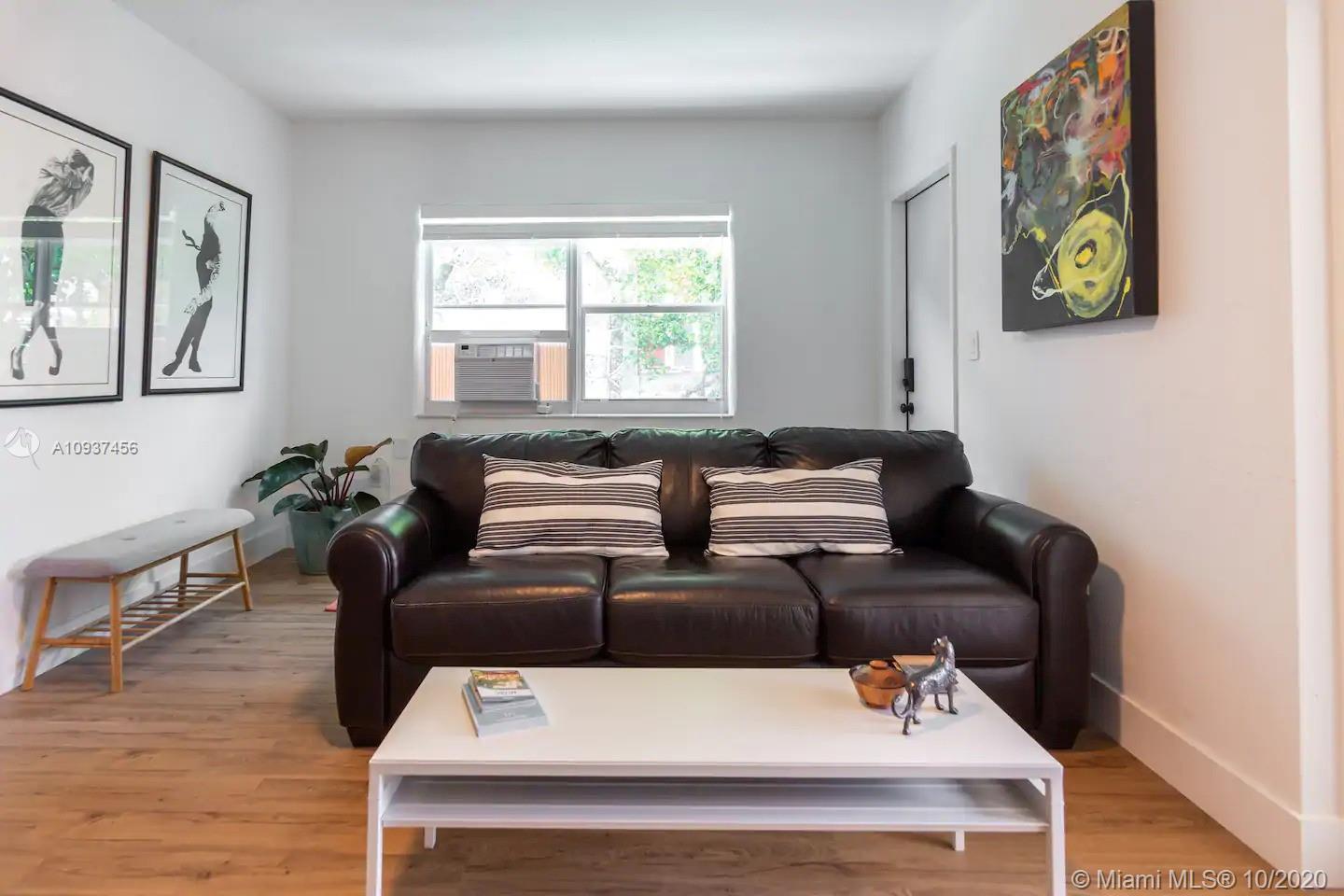 See details / 2245 sq. ft. $ 2020-10-05 0 Photo