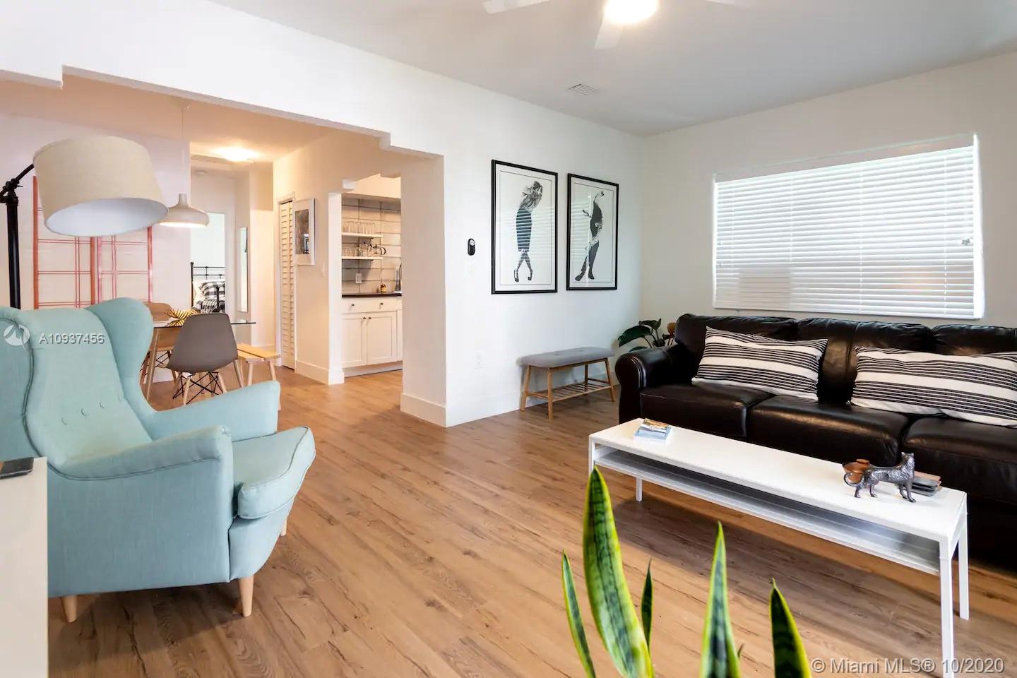 See details / 2245 sq. ft. $ 2020-10-05 0 Photo