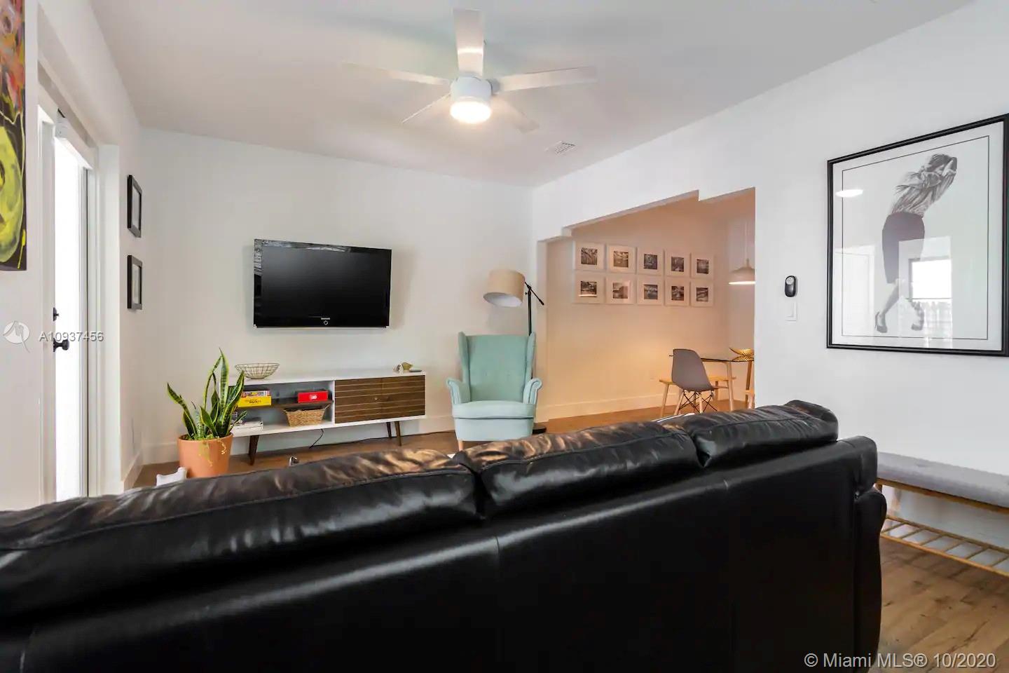 See details / 2245 sq. ft. $ 2020-10-05 0 Photo