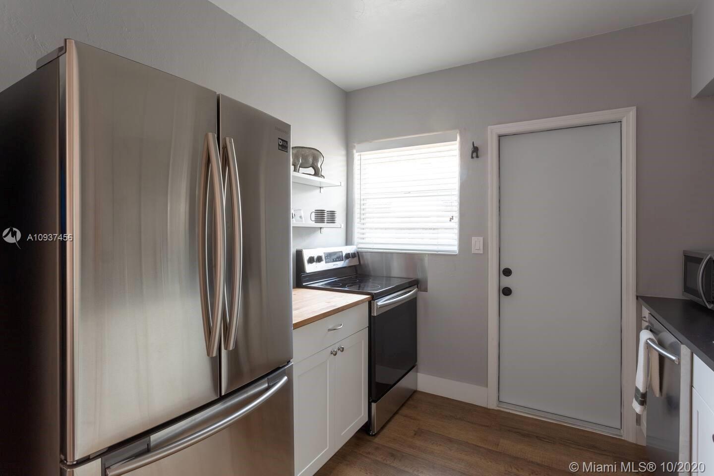 See details / 2245 sq. ft. $ 2020-10-05 0 Photo