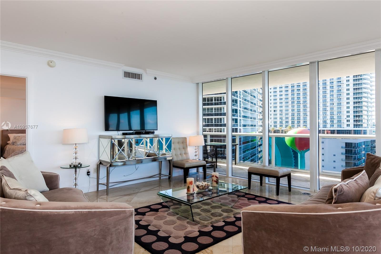 See details 1601 3 / 3 2065 sq. ft. $ 2020-10-05 0 Photo