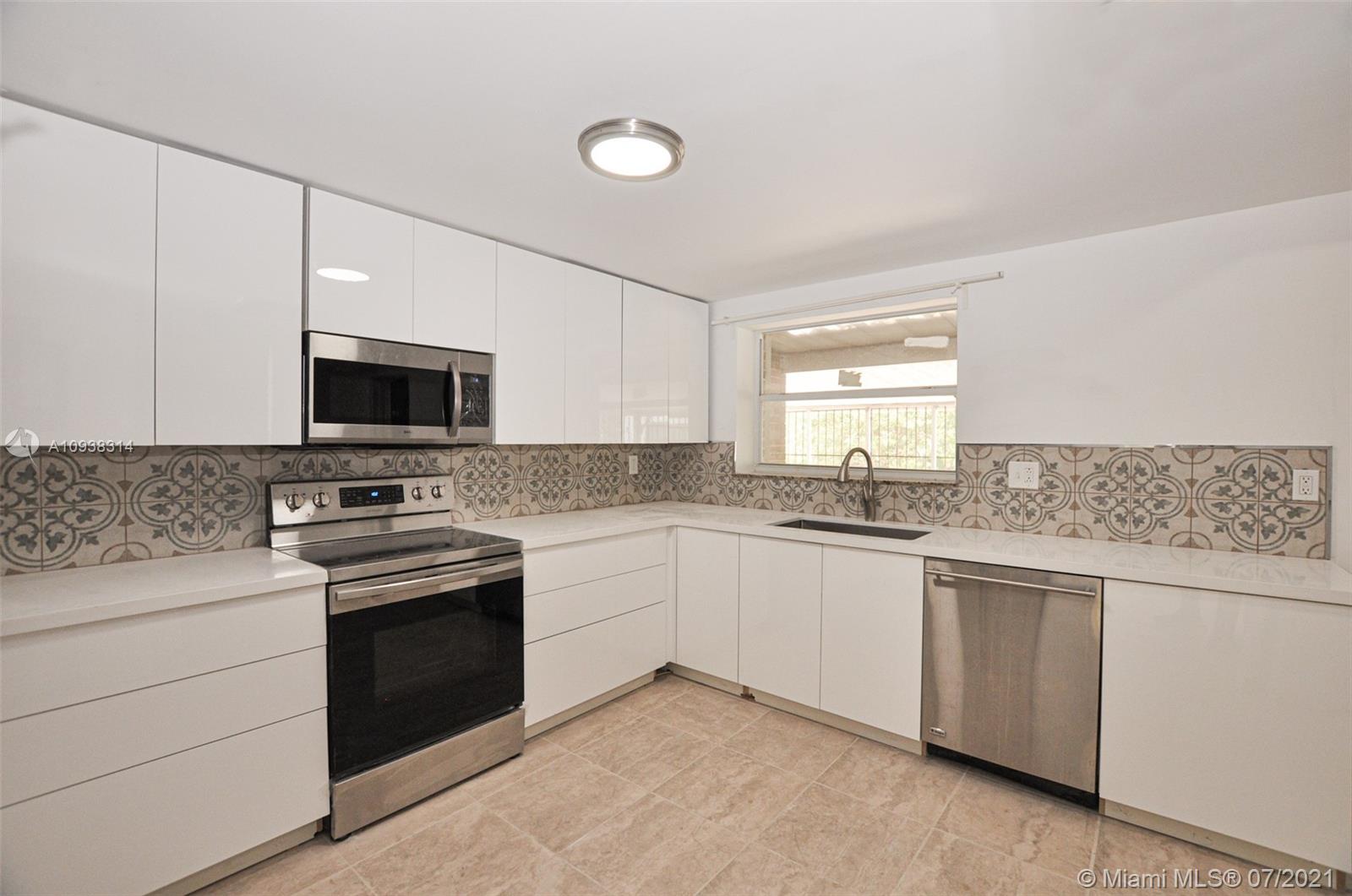 See details / 2656 sq. ft. $ 2020-10-06 0 Photo