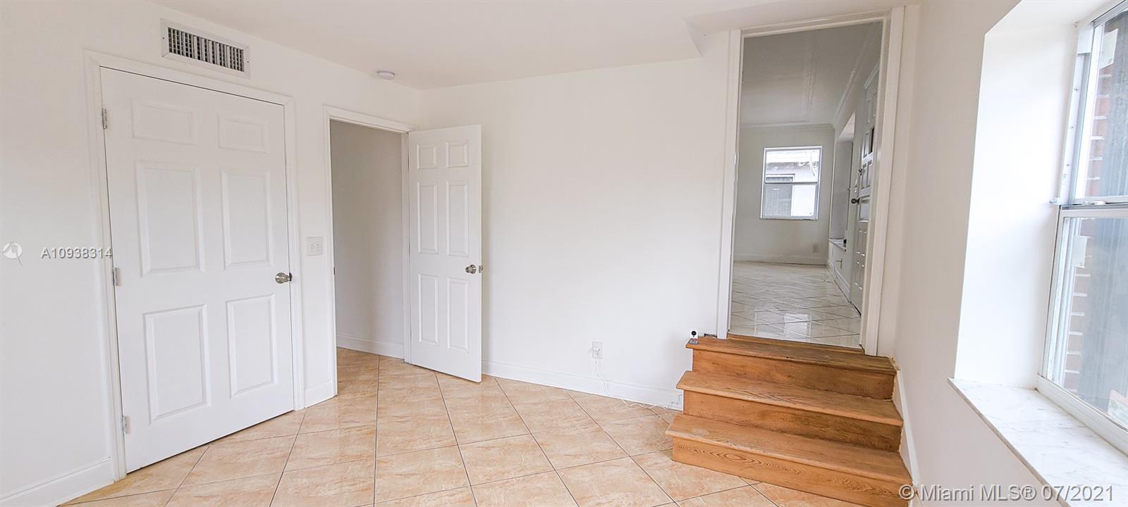 See details / 2656 sq. ft. $ 2020-10-06 0 Photo