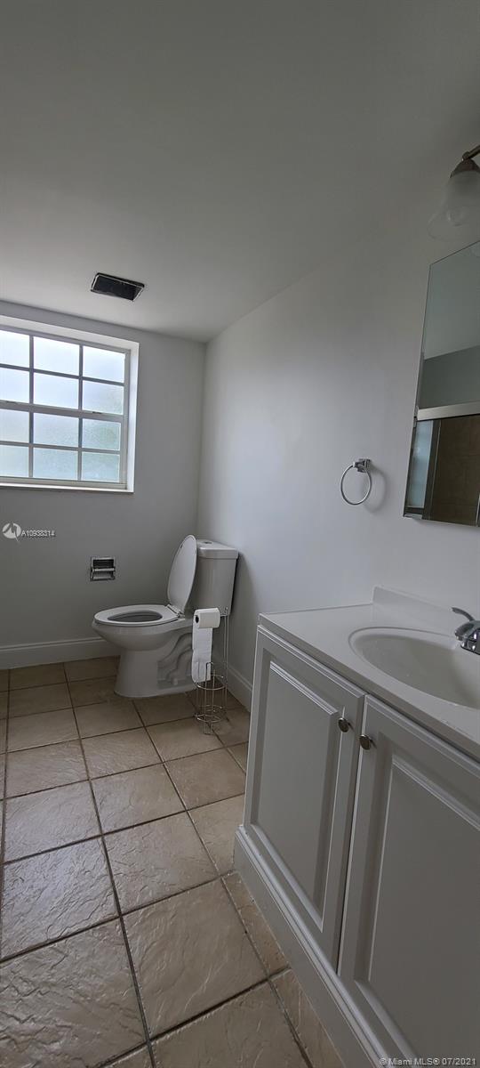 See details / 2656 sq. ft. $ 2020-10-06 0 Photo