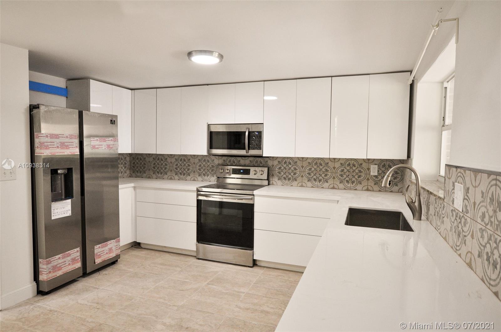 See details / 2656 sq. ft. $ 2020-10-06 0 Photo