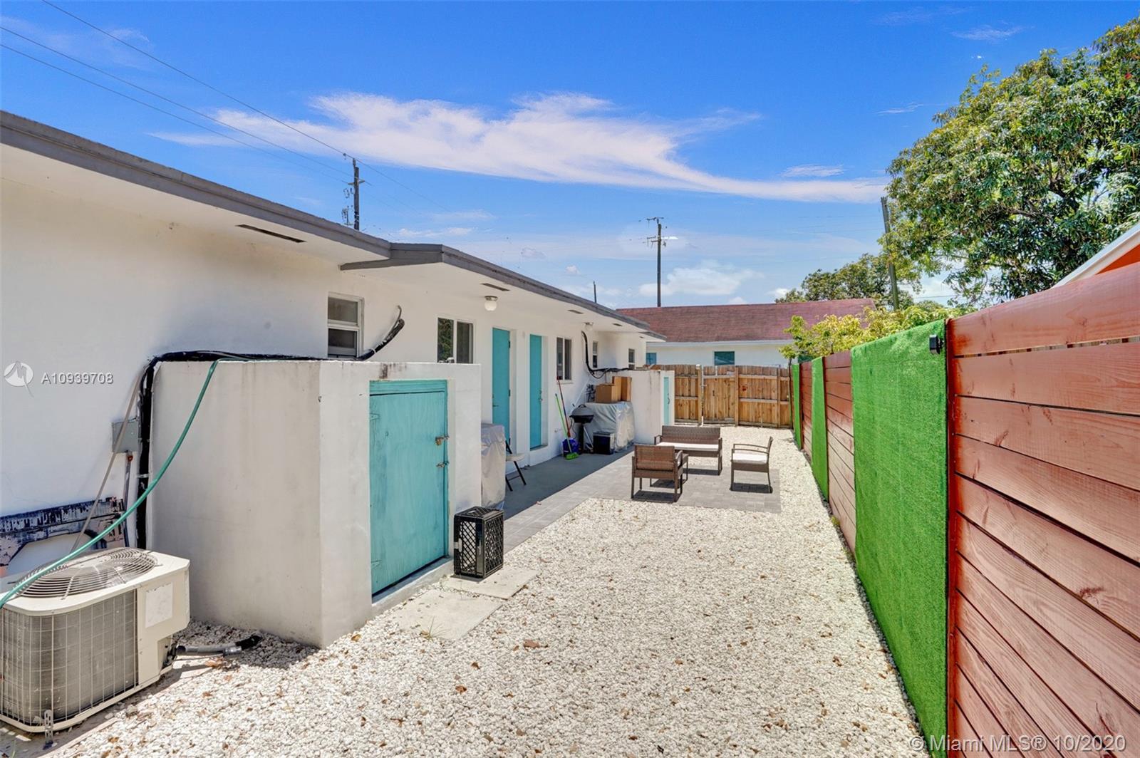 See details / 1281 sq. ft. $ 2020-10-08 0 Photo