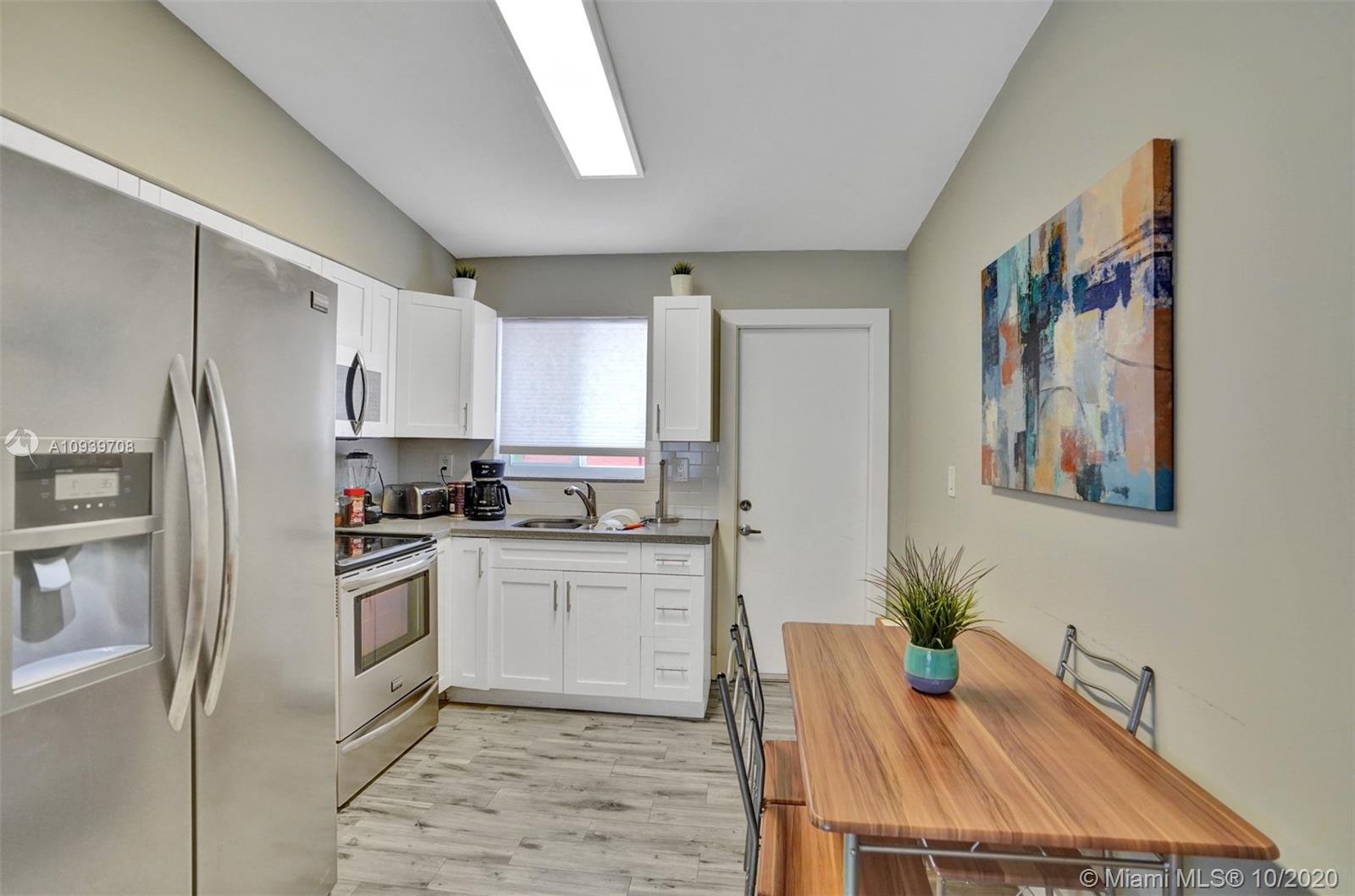 See details / 1281 sq. ft. $ 2020-10-08 0 Photo