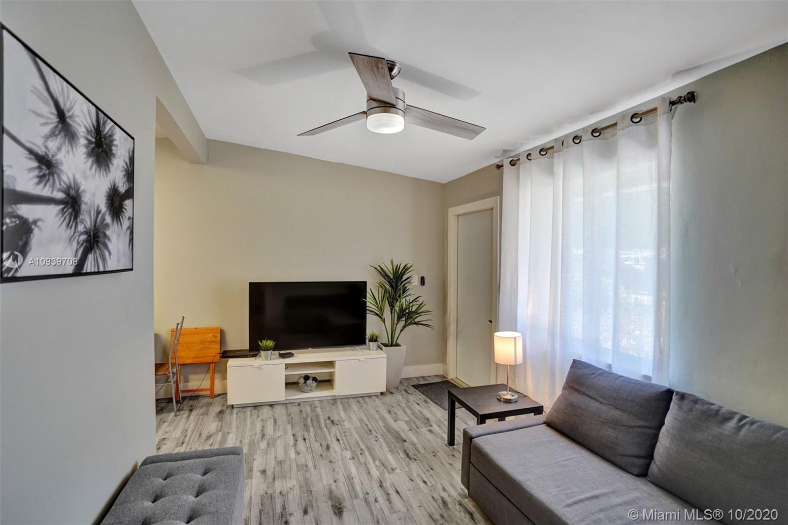 See details / 1281 sq. ft. $ 2020-10-08 0 Photo