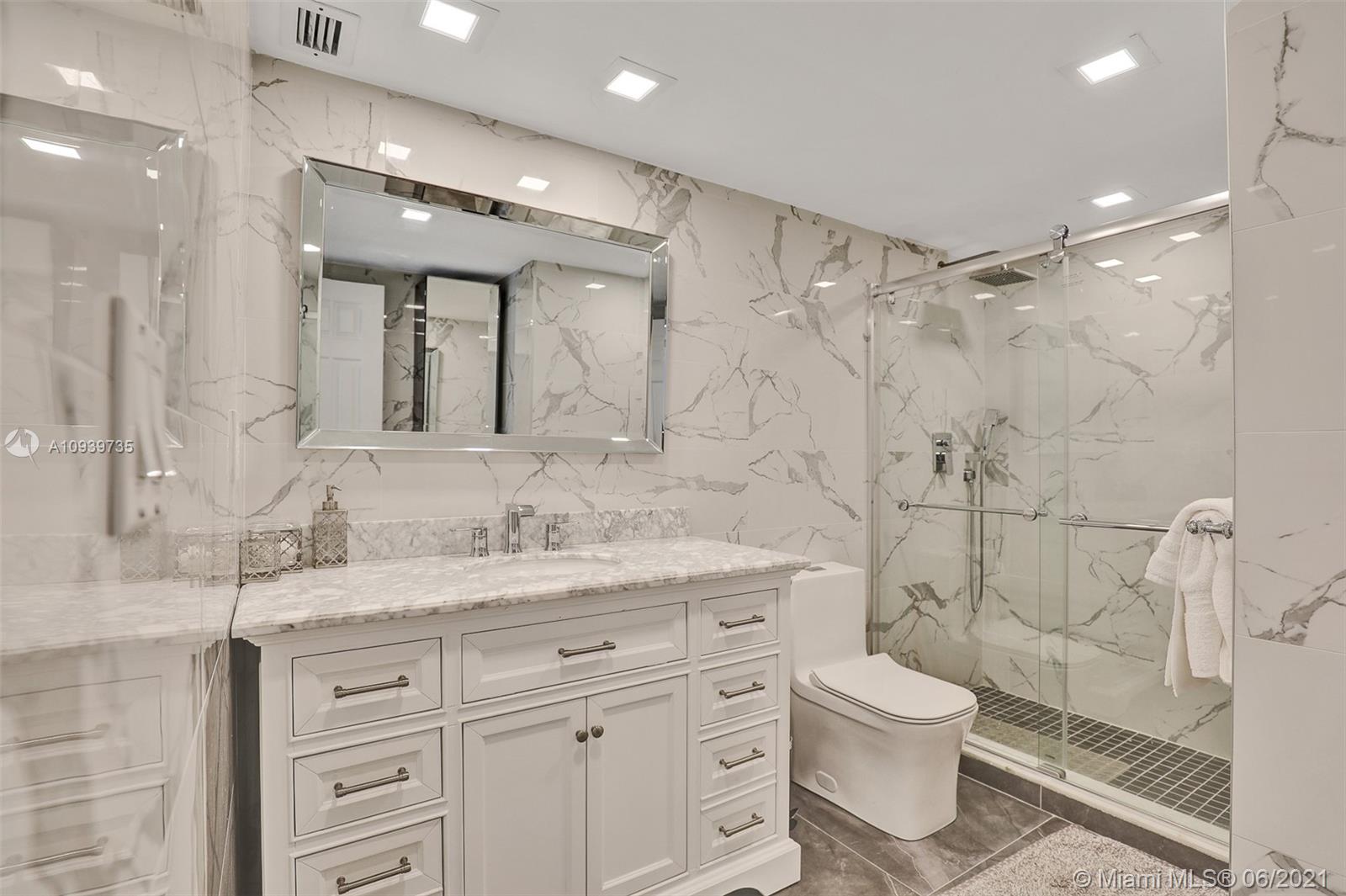 Photo of 19370 Collins Ave #712, Sunny Isles Beach, Florida, 33160 -