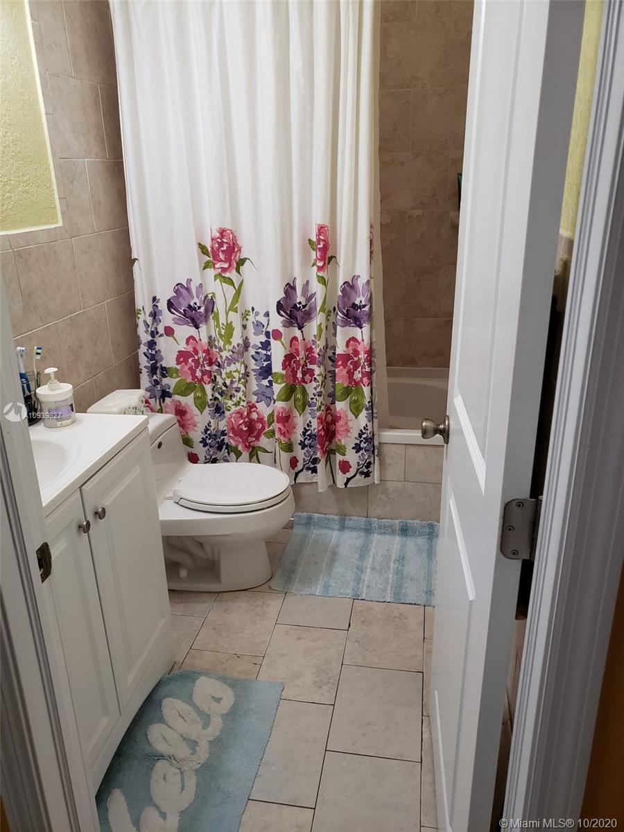 See details / 2480 sq. ft. $ 2020-10-08 0 Photo