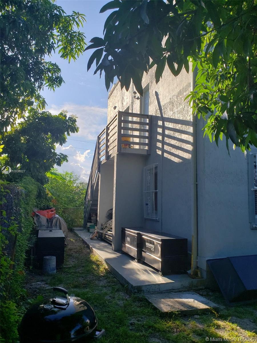 See details / 2480 sq. ft. $ 2020-10-08 0 Photo