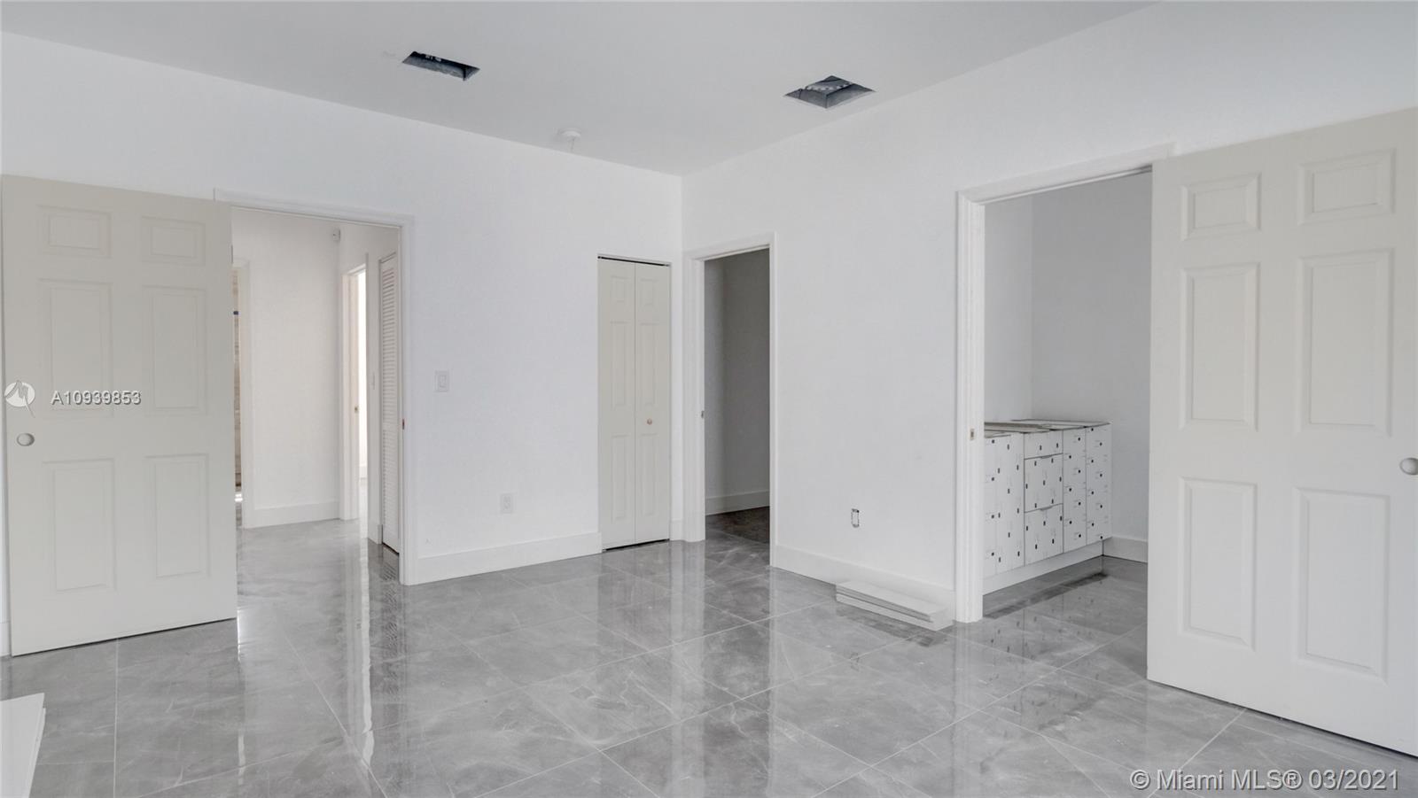 See details / 2648 sq. ft. $ 2021-03-05 0 Photo