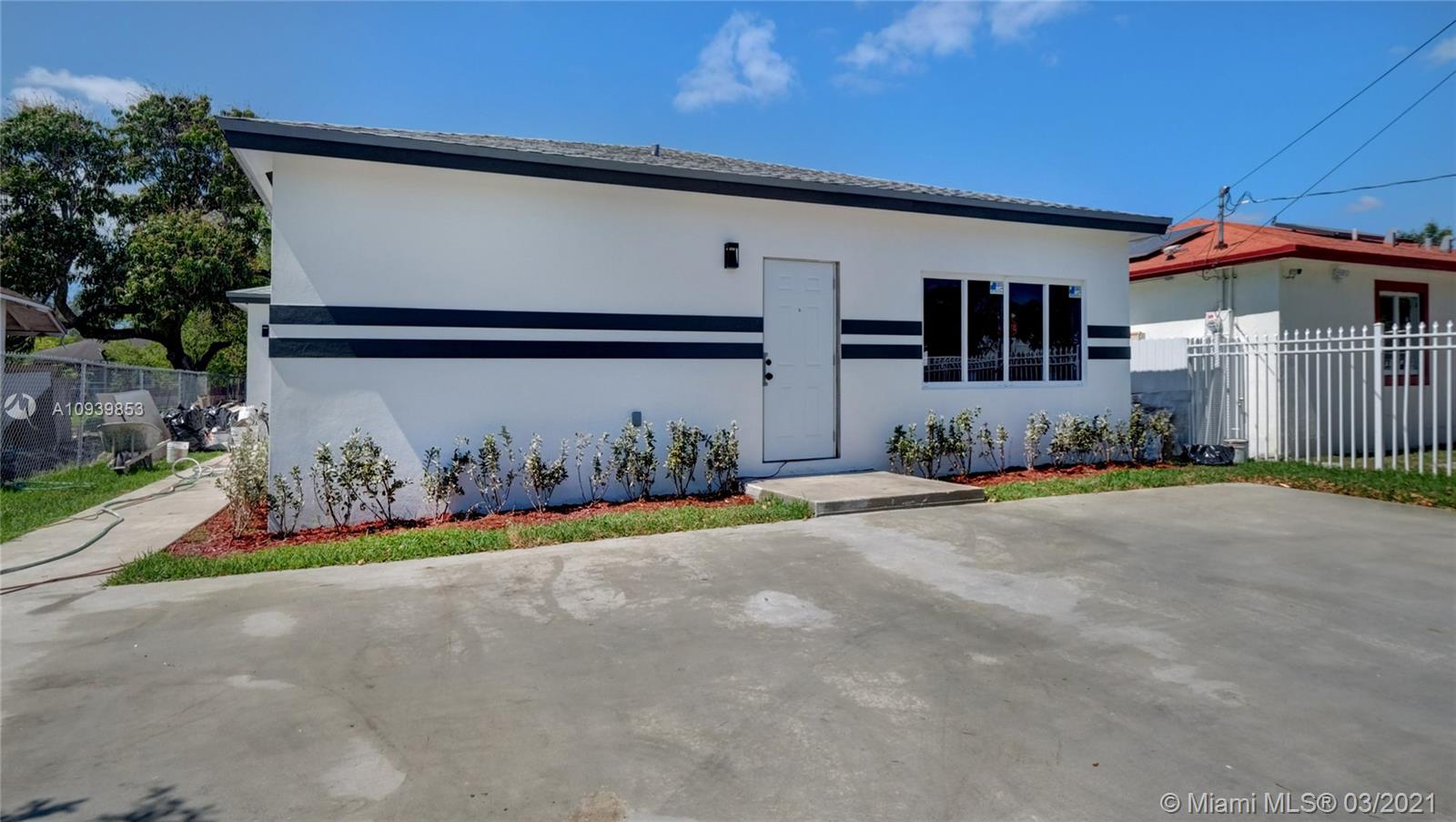 See details / 2648 sq. ft. $ 2020-10-08 0 Photo