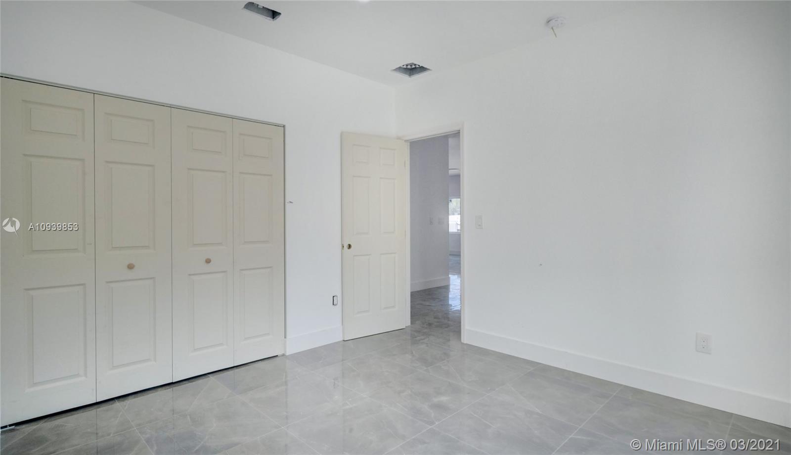 See details / 2648 sq. ft. $ 2021-03-05 0 Photo