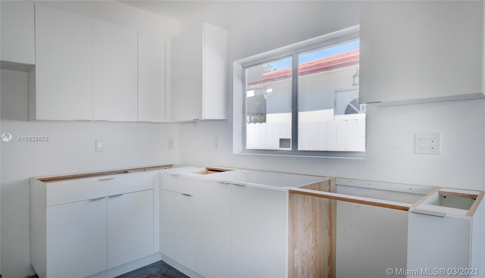 See details / 2648 sq. ft. $ 2021-03-05 0 Photo