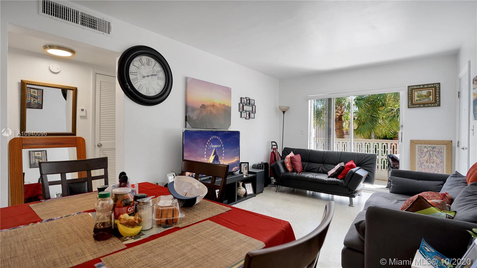 See details / 3038 sq. ft. $ 2020-10-09 0 Photo
