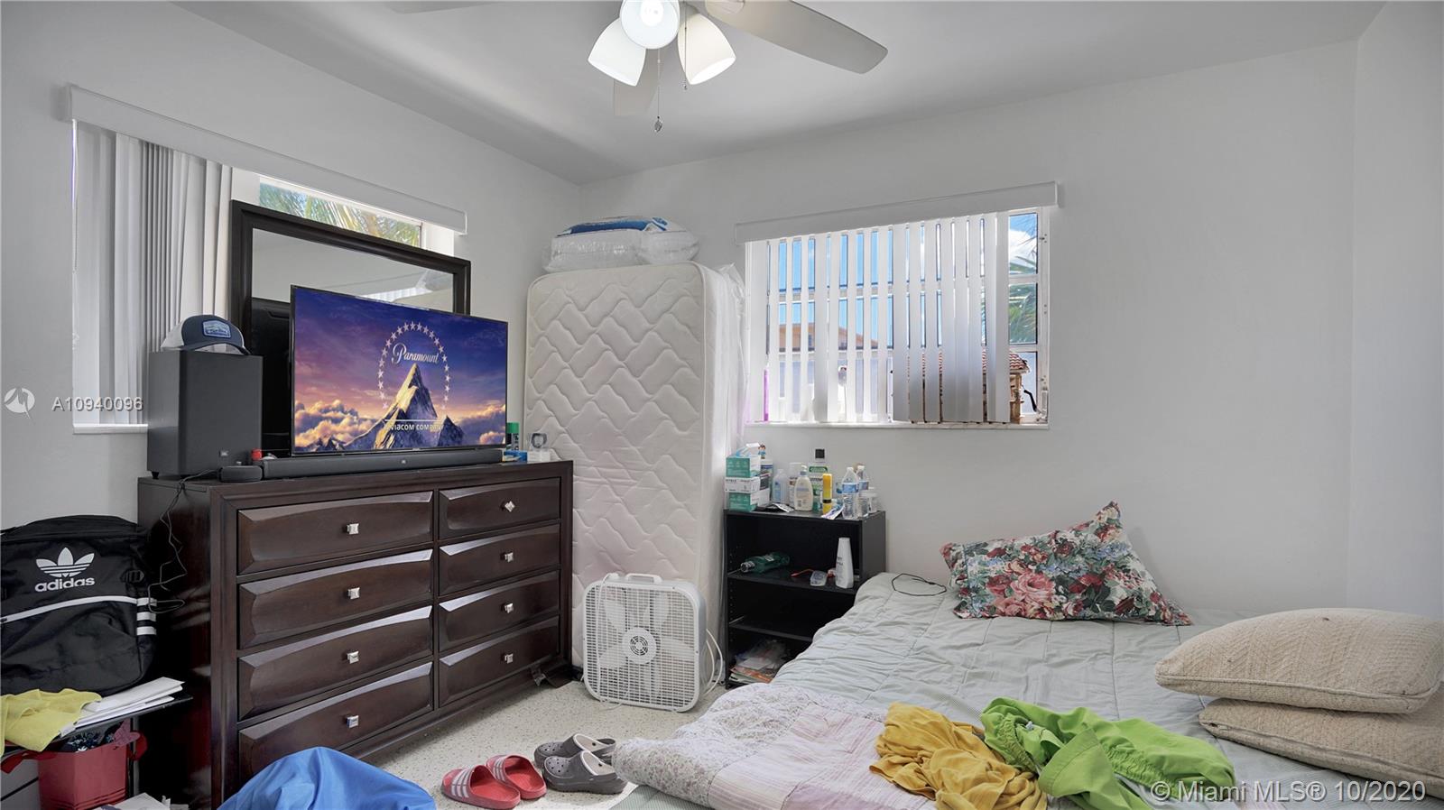 See details / 3038 sq. ft. $ 2020-10-09 0 Photo