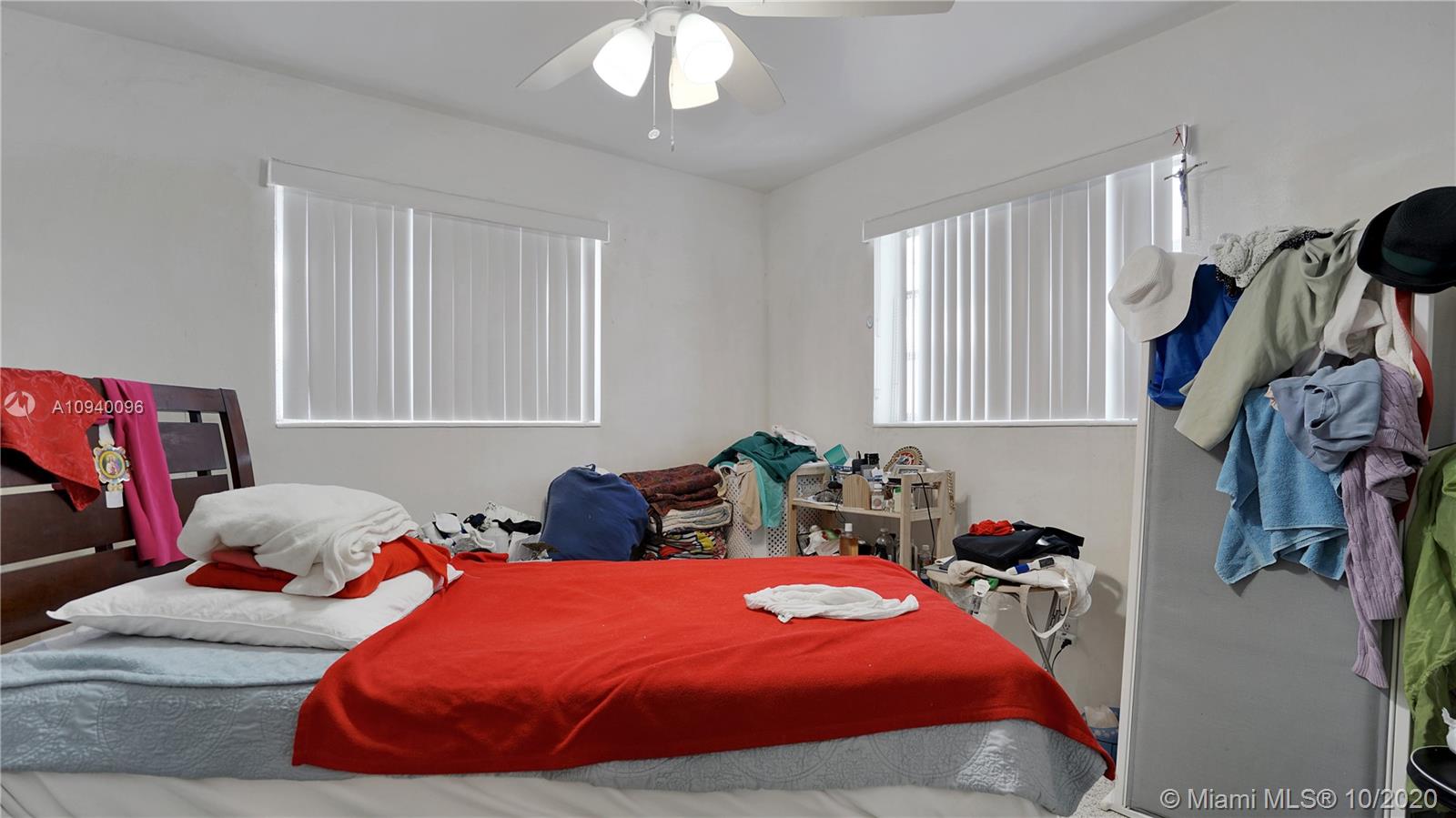 See details / 3038 sq. ft. $ 2020-10-09 0 Photo