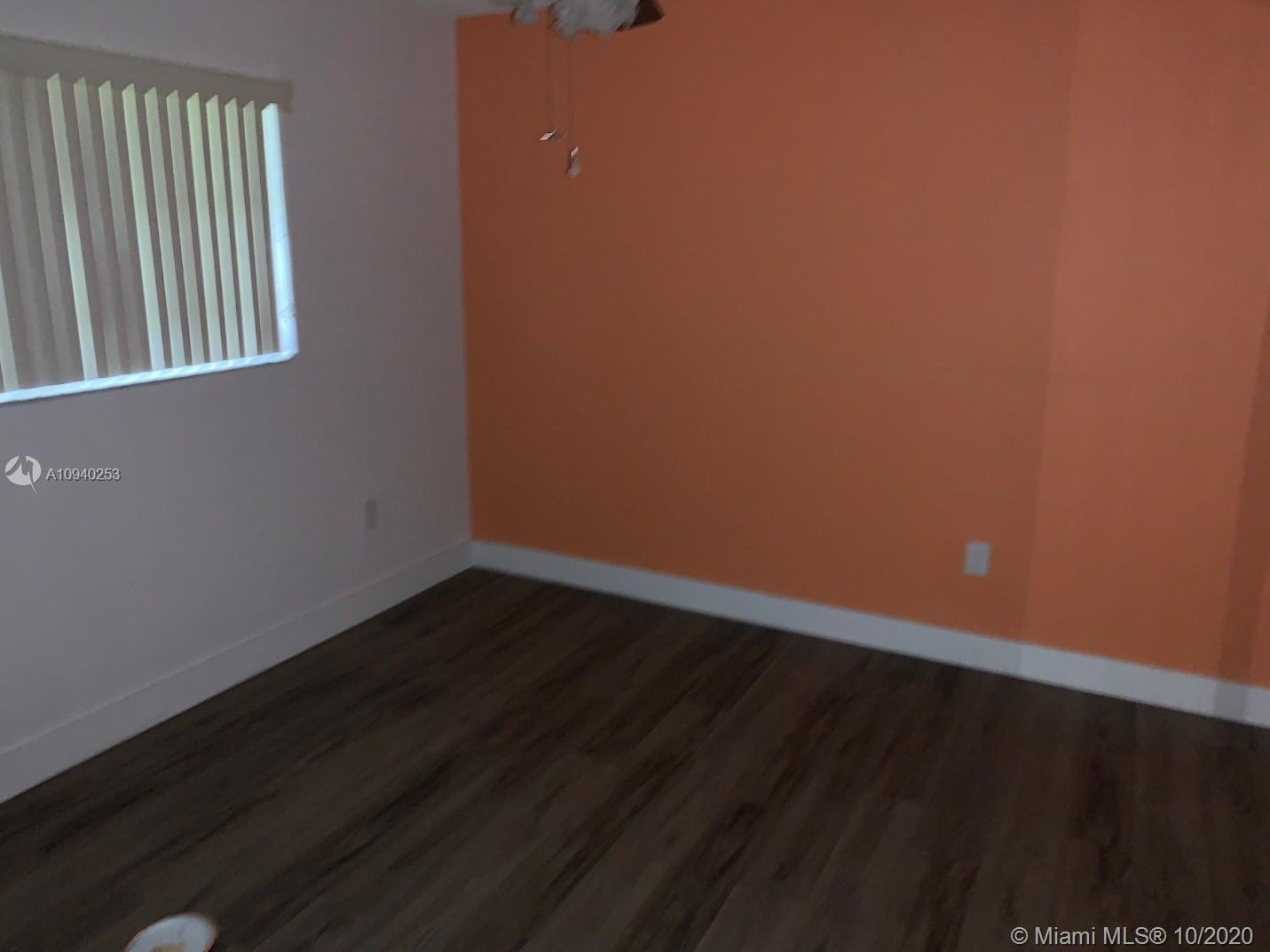 See details / 2828 sq. ft. $ 2020-10-09 0 Photo