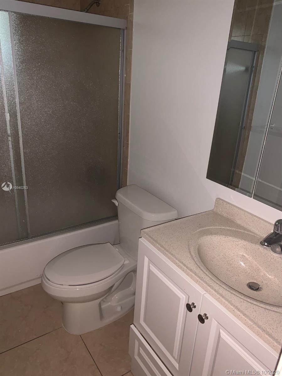 See details / 2828 sq. ft. $ 2020-10-09 0 Photo