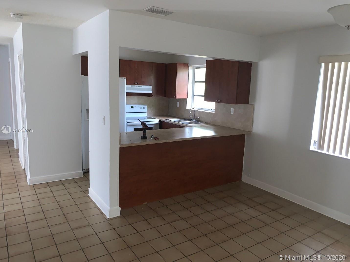 See details / 2828 sq. ft. $ 2020-10-09 0 Photo
